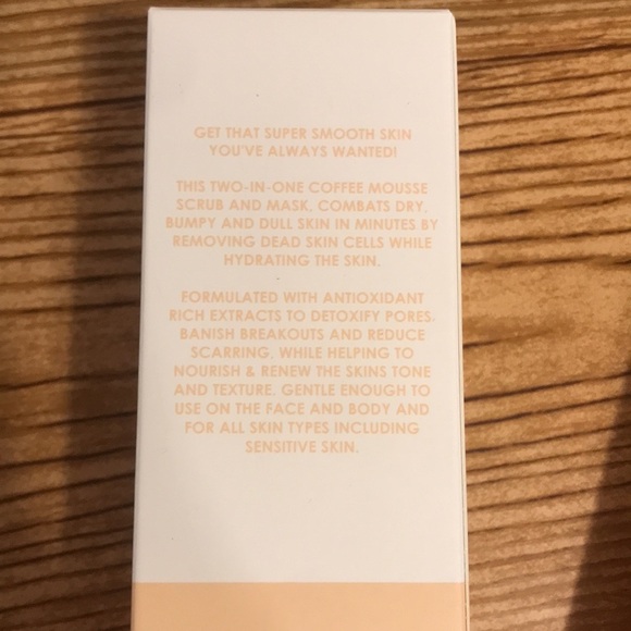 BANGN body SMOOTH SKIN SCRUB
Face And Body Exfoliator / Mask - Picture 3 of 6